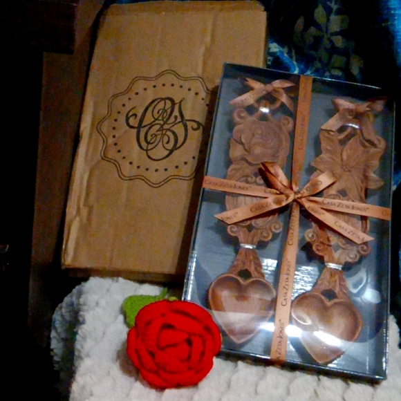 NIB wall decor - Picture 1 of 7
